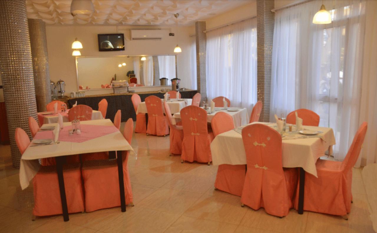 Hotel Palm Beach واغادوغو المظهر الخارجي الصورة